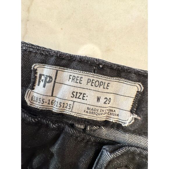 Free People Distressed Destroyed Skinny Jeans Black Women Size 29 – 32” Inseam - Picture 4 of 5